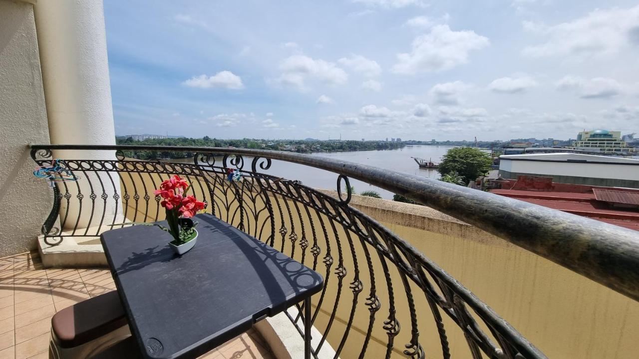 Kenyalang Emerald Riverine Resort Homestay Kuching Exterior foto
